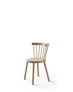 Nikari Storia Spoke-Back Dining Chair เก้าอี้ ash หรือ oak พร้อมพนักพิงแบบ spoke-back ออกแบบโดย Kari Virtanen