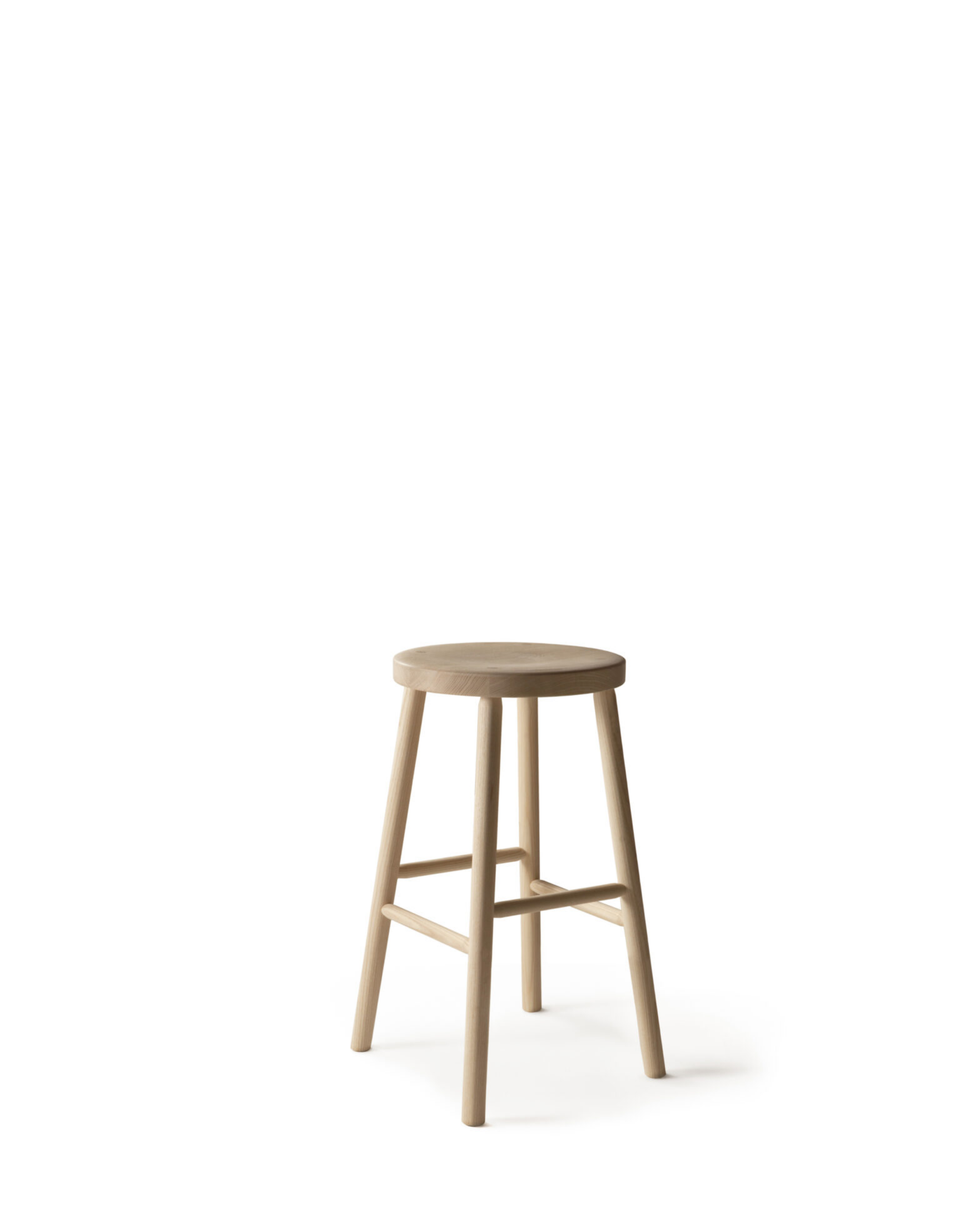 Nikari Seminar KVJ1 Stool Table เฟอร์นิเจอร์ birch, ash หรือ oak แบบ stackable ที่ใช้ได้ทั้งเป็น stool และ side table ออกแบบโดย Kari Virtanen