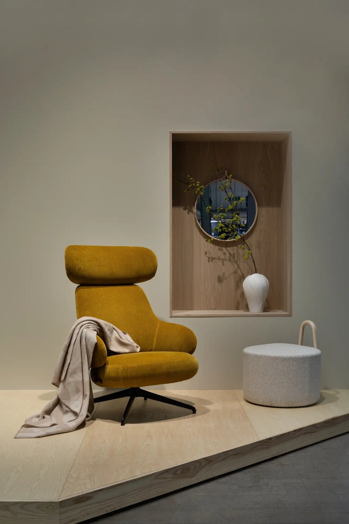 Pillo Easy Chair High