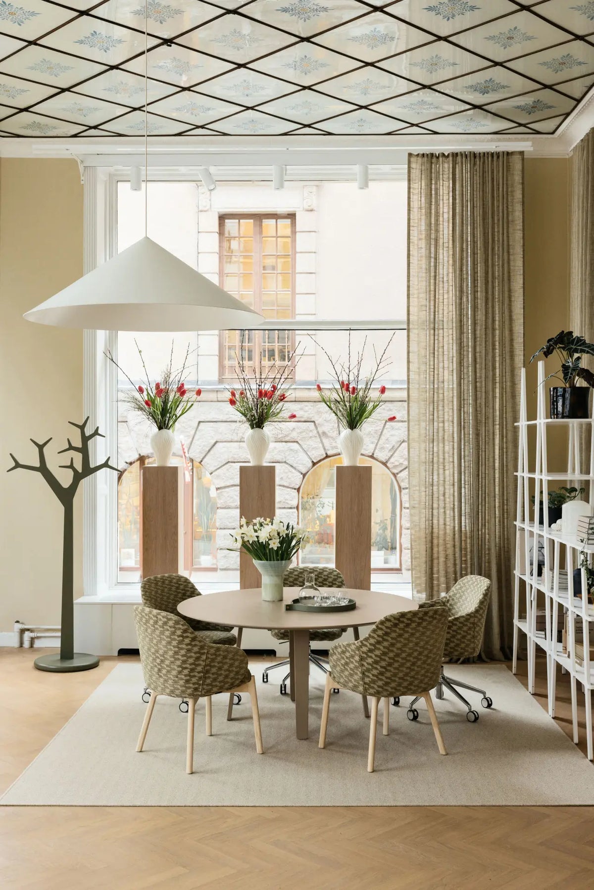 Pillo Armchair