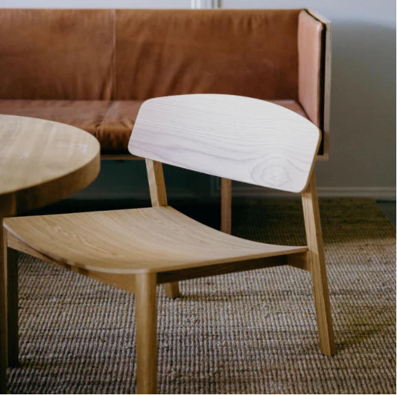 Made by Choice HALIKKO Lounge Chair เก้าอี้ lounge ไม้ solid oak หรือ ash พร้อมโครงสร้างเรียบง่ายแบบ 35 × 35 mm