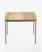 Solas Square Table โต๊ะกลางแจ้งหน้าไม้สักโครงสแตนเลส ออกแบบโดย Matthew Hilton