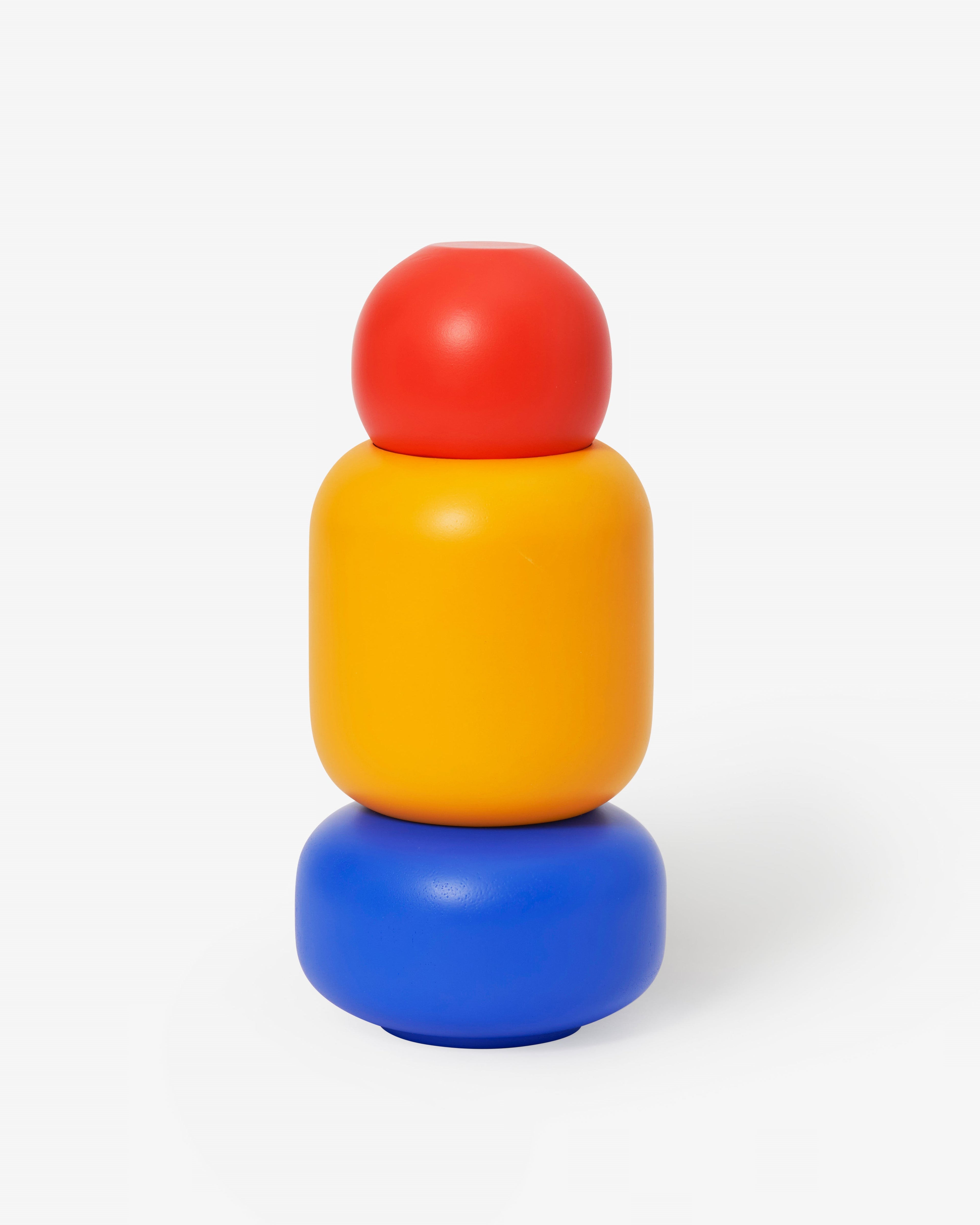 Areaware Stack Containers by Hannah Bigeleisen, stackable wooden boxes in warm, playful colors curated by Old Pine Trees. ชุดกล่องซ้อนจาก Areaware ผลงานของ Hannah Bigeleisen สีสันเรียบแต่สนุก คัดสรรโดย Old Pine Trees