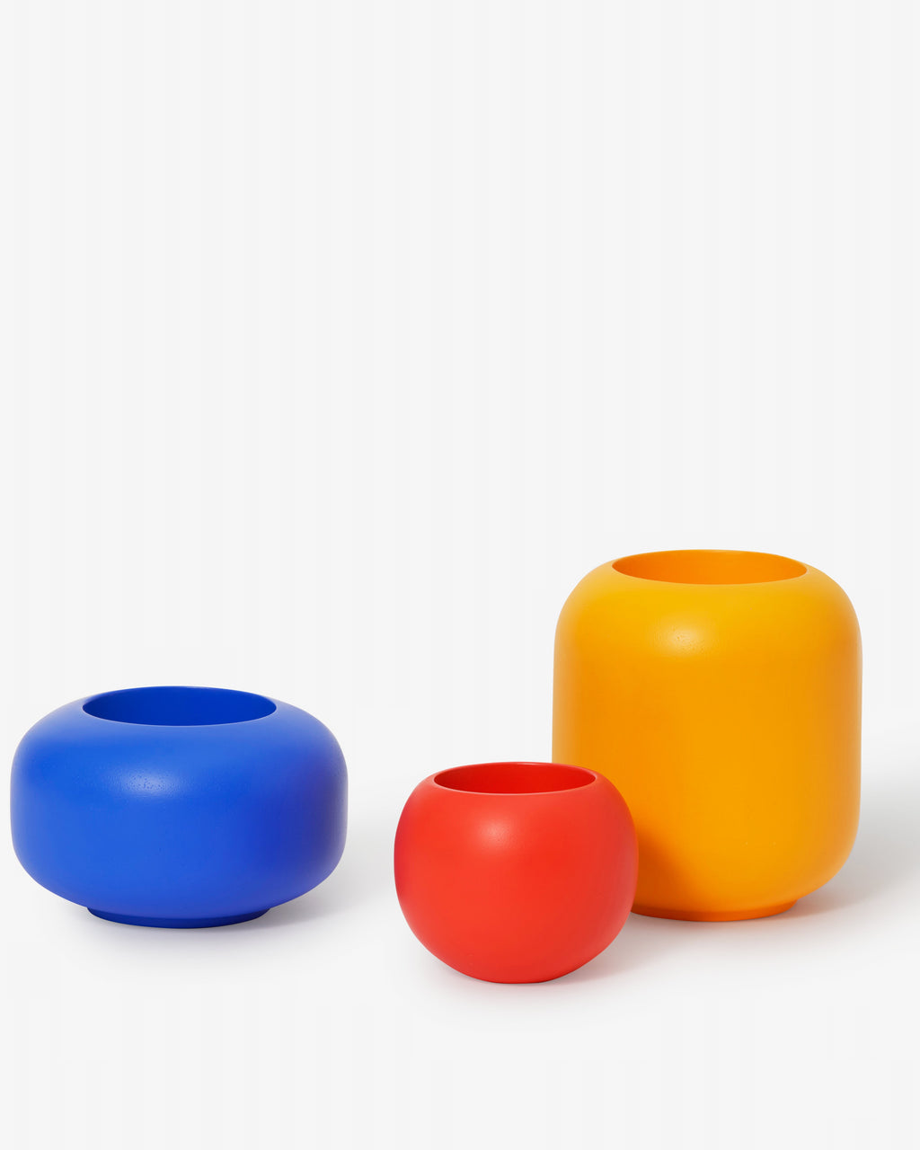 Areaware Stack Containers by Hannah Bigeleisen, stackable wooden boxes in warm, playful colors curated by Old Pine Trees. ชุดกล่องซ้อนจาก Areaware ผลงานของ Hannah Bigeleisen สีสันเรียบแต่สนุก คัดสรรโดย Old Pine Trees