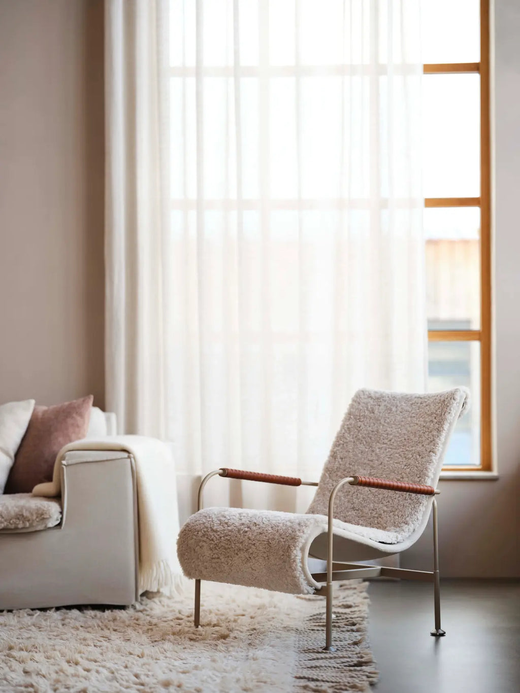 Serpentine Easy Chair