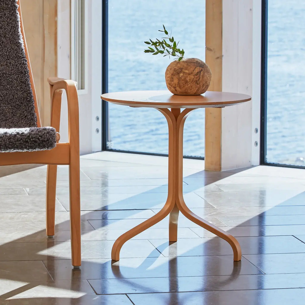 Lamino Table
