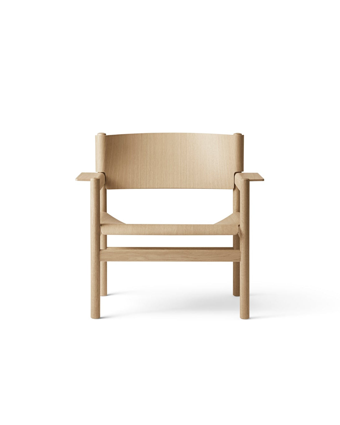 เก้าอี้ Soft Lounge Chair จาก TAKT แบรนด์เฟอร์นิเจอร์เดนมาร์ก ทำจากไม้โอ๊กแท้ พนักพิงและเบาะโค้งนุ่มออกแบบให้รับกับสรีระ ดีไซน์โดย Thomas Bentzen ด้วยเส้นสายเรียบง่ายและอ่อนโยนตามแบบเดนมาร์ก เผยโครงสร้างอย่างซื่อสัตย์ ผสมความเบาและความมั่นคงได้อย่างลงตัว มอบทั้งความสบายและความงามที่ยั่งยืน จัดจำหน่ายโดย Old Pine Trees