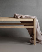 ม้านั่ง Soft Bench จาก TAKT ออกแบบโดย Thomas Bentzen เพื่อสะท้อนความเรียบง่ายแบบ สแกนดิเนเวีย ที่ผสานความงามและการใช้งานได้อย่างลงตัว ผลิตจากไม้แอชแท้ผ่านการรับรอง FSC® ด้วยเทคนิคไม้อัดดัดโค้งที่เผยให้เห็นงานฝีมือทุกส่วนอย่างซื่อสัตย์ ออกแบบตามแนวคิด Perpetual Sustainable Design ให้ประกอบง่าย ซ่อมได้ทุกชิ้นส่วน และจัดส่งแบบ Flat-pack เพื่อความยั่งยืน เรียบ อบอุ่น และซื่อสัตย์ในแบบ TAKT จัดจำหน่ายโดย Old Pine Trees