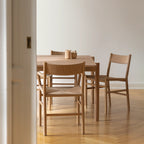 MAKE nordic THY Rectangular Dining Table โต๊ะรับประทานอาหารหน้าโต๊ะลิโนเลียมโครงไม้โอ๊คดีไซน์สแกนดิเนเวียน ออกแบบโดย Esben Pilgaard Jørgensen