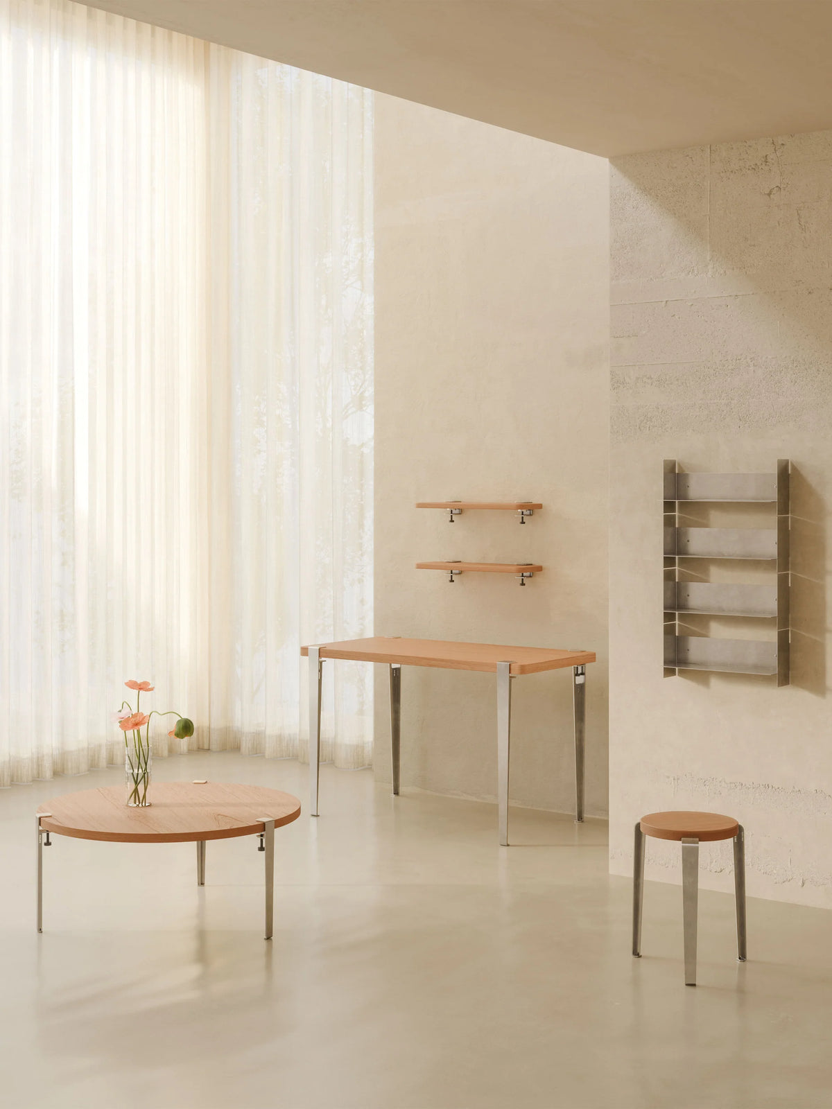 Core Dining Table