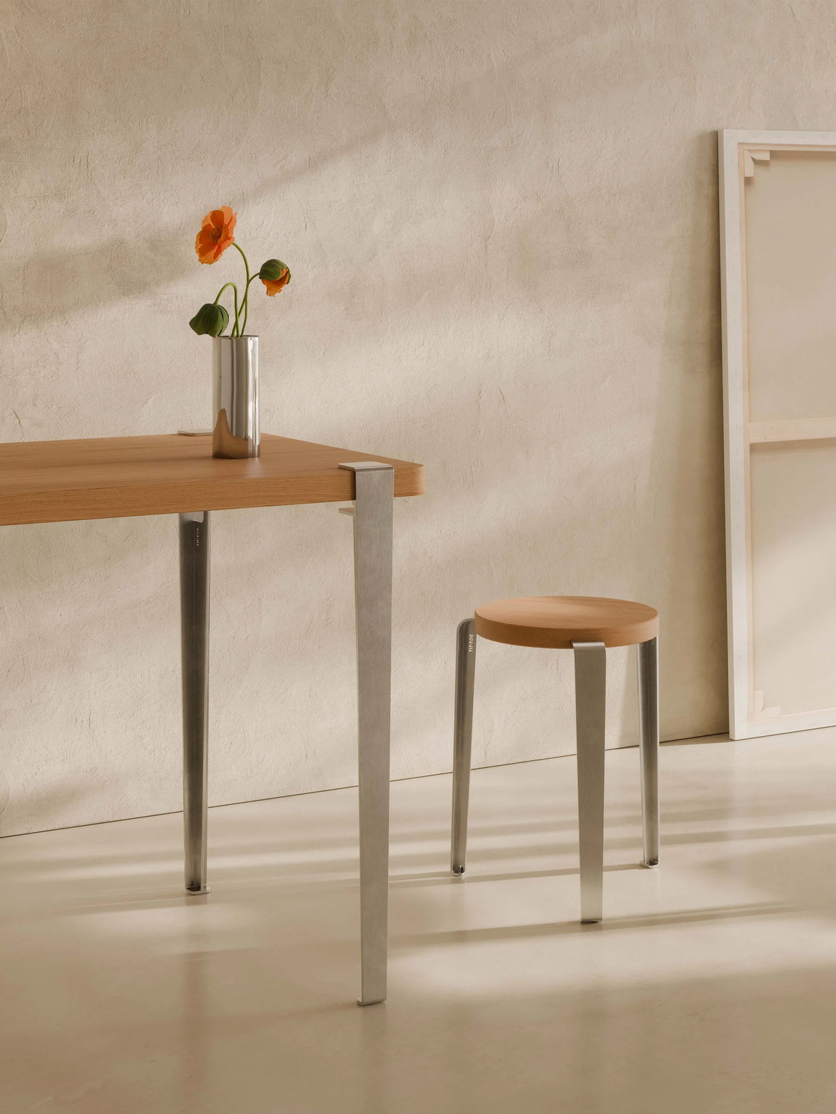 Core Dining Table