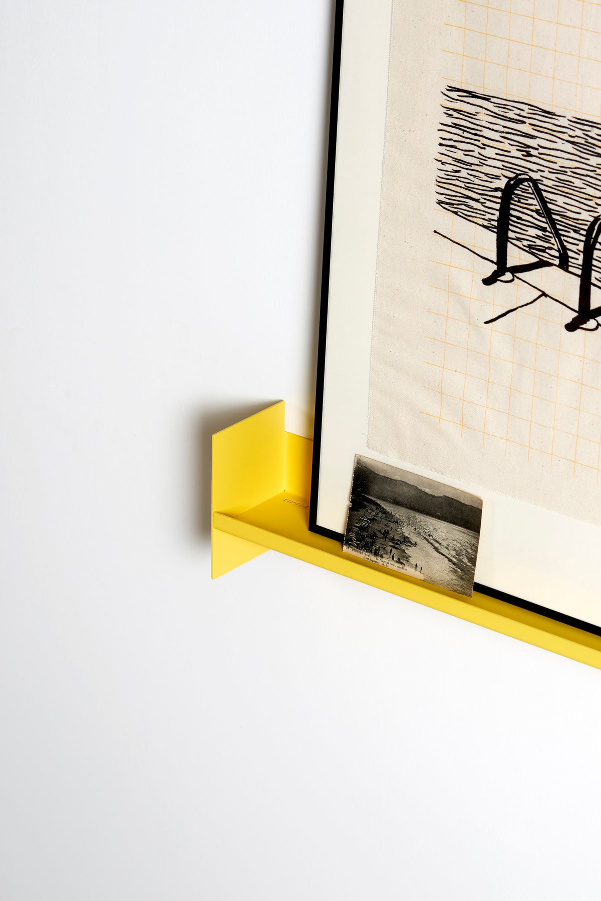 Pli Wall Shelf