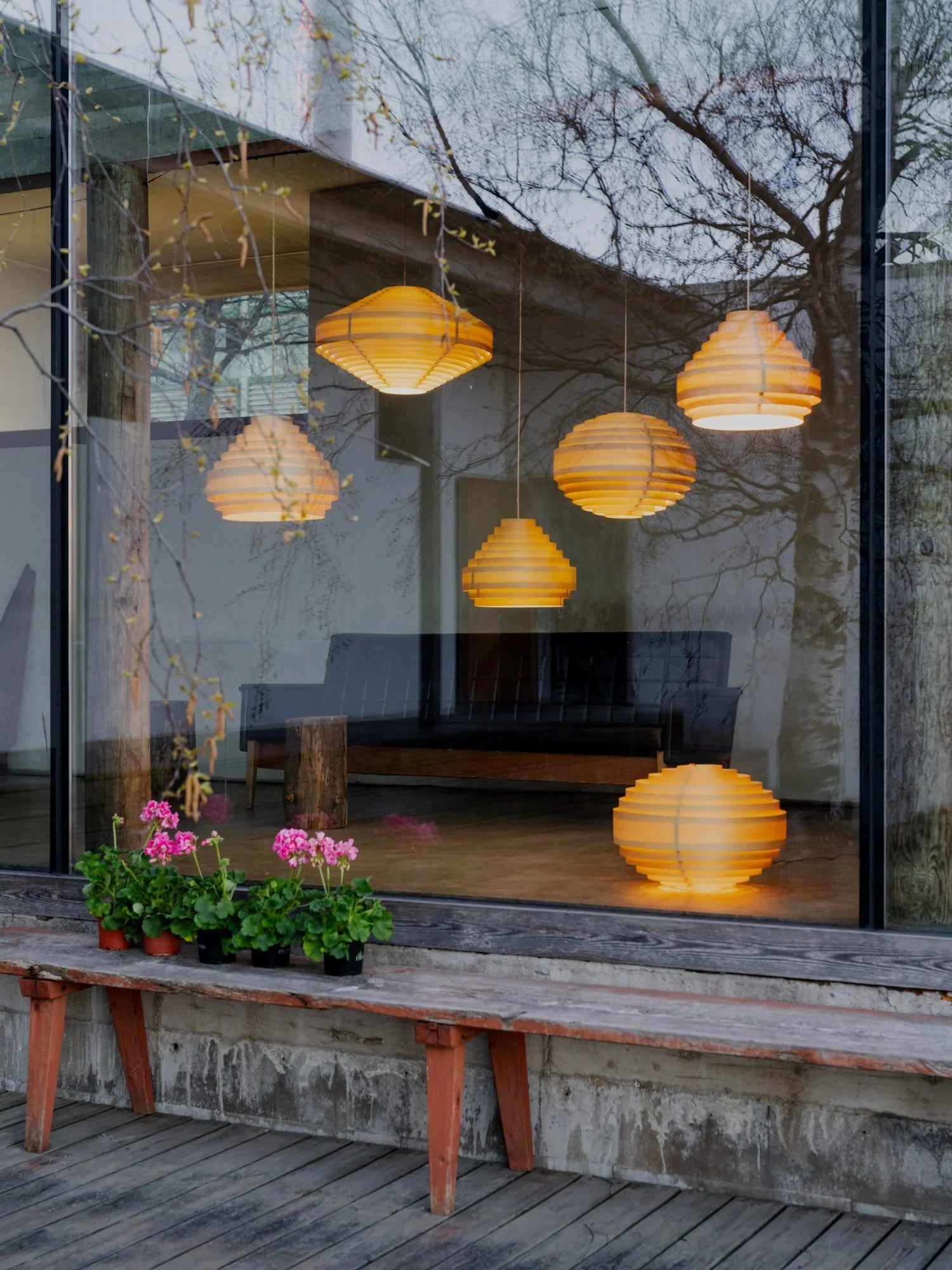 Vaarnii 1003 Hans Pendant 60 โคมไฟแขวนไม้ pine veneer ทรงวงซ้อน