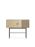 Array Sideboard (180 cm) ตู้เก็บของไม้ oak veneer พร้อมขาโลหะสีดำ ออกแบบโดย Says Who