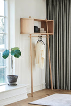Töjbox Wardrobe ตู้แขวนเสื้อผ้าไม้ oak พร้อมกล่องเก็บของด้านบน ออกแบบโดย Michael Daae Studio