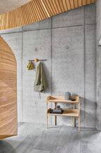 Utility Shelf ชั้นวางของไม้ oak สองระดับสำหรับจัดเก็บของใช้ในบ้าน ออกแบบโดย Rachael Heritage