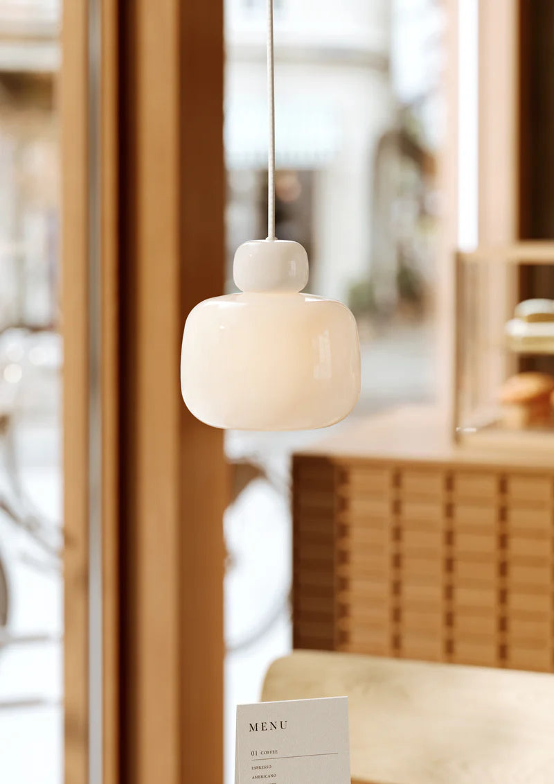 Stone Pendant (Small) โคมไฟแขวนแก้ว opal ทรงก้อนหิน ออกแบบโดย Philip Bro