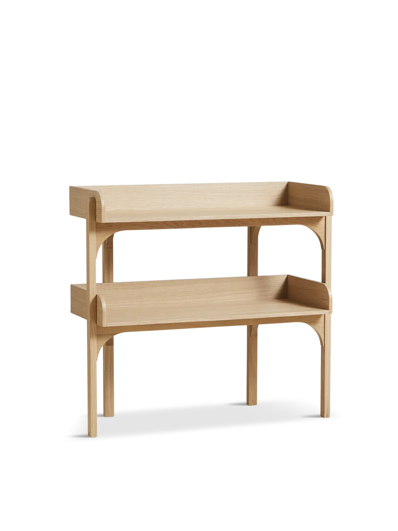 Utility Shelf ชั้นวางของไม้ oak สองระดับสำหรับจัดเก็บของใช้ในบ้าน ออกแบบโดย Rachael Heritage