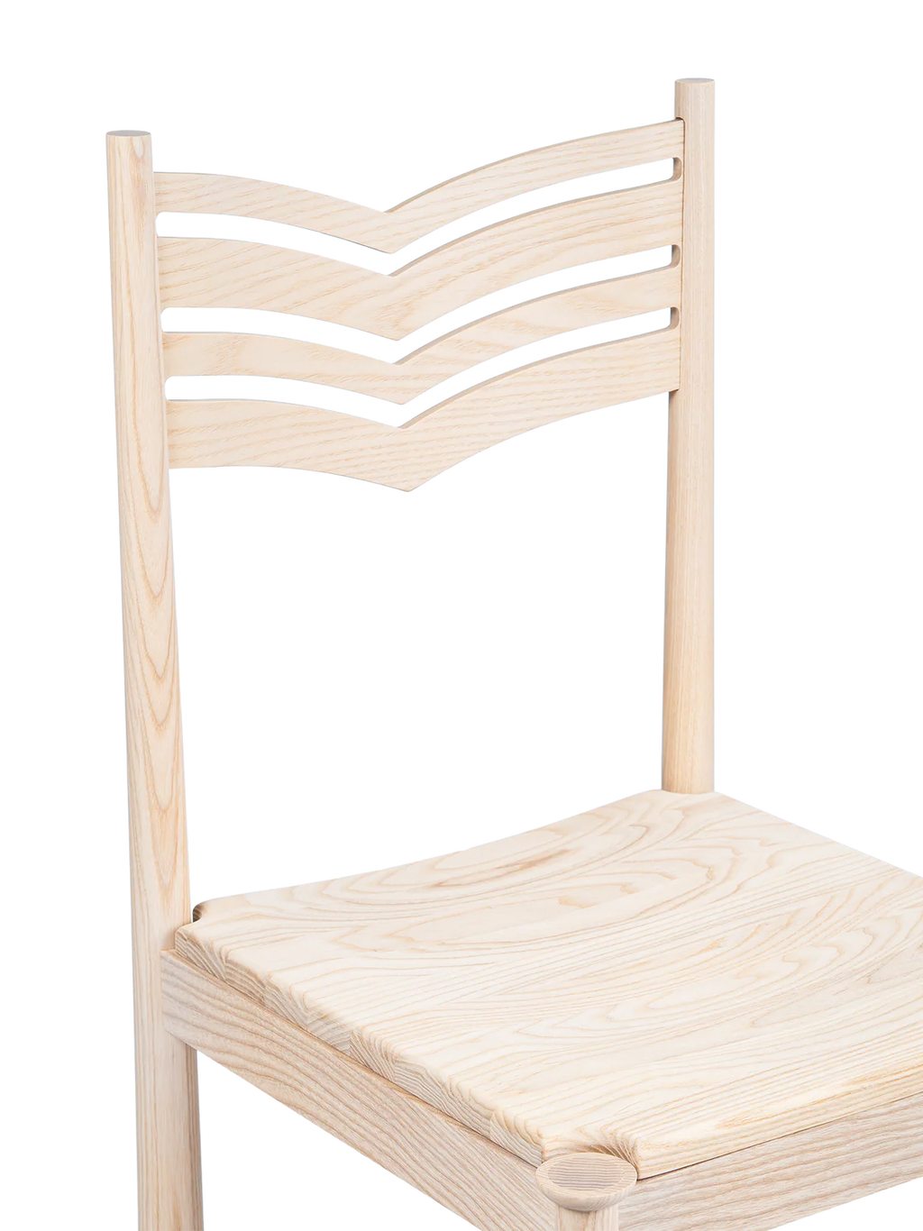 Made by Choice WIURILA Chair เก้าอี้ไม้ ash พร้อม wing-shaped backrest ออกแบบโดย Bernadotte & Kylberg