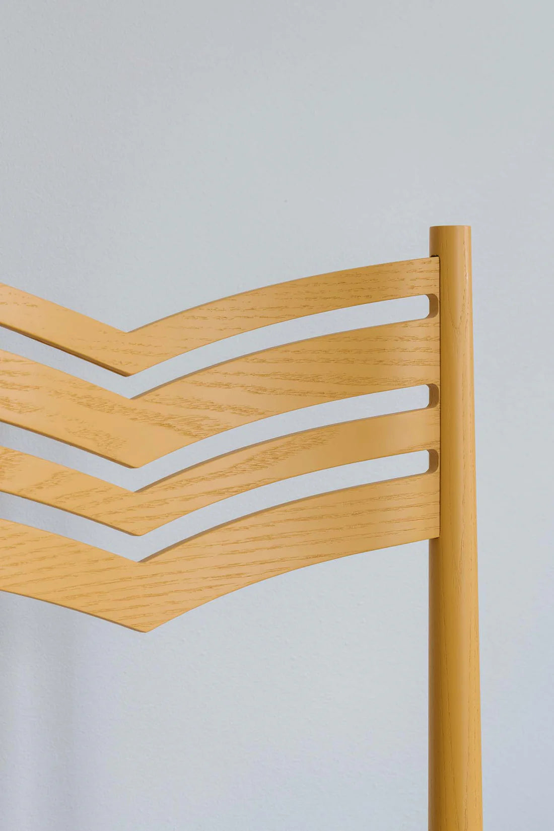 Made by Choice WIURILA Chair เก้าอี้ไม้ ash พร้อม wing-shaped backrest ออกแบบโดย Bernadotte & Kylberg