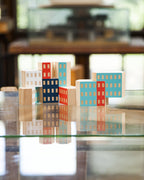 Areaware Blockitecture®: Habitat by James Paulius, inspired by Habitat 67 in Canada — a set of New Zealand pine architectural blocks for building imaginative cities, curated by Old Pine Trees. ชุดบล็อกไม้สนจาก Areaware แรงบันดาลใจจาก Habitat 67 ผลงานของ James Paulius สำหรับต่อเติมเมืองและอาคารตามจินตนาการ คัดสรรโดย Old Pine Trees เพื่อเติมความสร้างสรรค์ให้ทุกมุมของบ้าน.