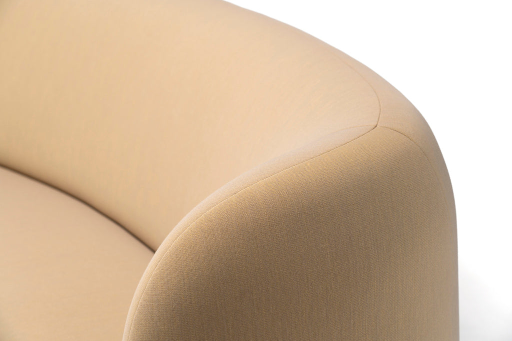 Karimoku New Standard Polar Sofa 2-Seater โซฟาเบาะบุผ้าฐานไม้โอ๊ค ออกแบบโดย Moritz Schlatter