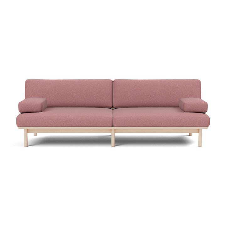 โซฟา Spoke Sofa จาก TAKT แบรนด์เฟอร์นิเจอร์ร่วมสมัยจากเดนมาร์ก ออกแบบโดยสตูดิโอ Anderssen & Voll เพื่อสร้างโซฟาที่ทั้งงดงาม เรียบง่าย และยั่งยืน โครงสร้างไม้โอ๊กแท้ที่ผ่านการรับรอง FSC® ผสมผสานกับเบาะผ้า 100% จาก Kvadrat ทุกส่วนถอดประกอบและซ่อมได้ตามแนวคิด Perpetual Sustainable Design เพื่อยืดอายุการใช้งานและลดของเสีย ดีไซน์แบบสแกนดิเนเวียเผยโครงสร้างอย่างซื่อสัตย์และให้ความรู้สึกอบอุ่น เหมาะกับการใช้งานในทุกพื้นที่ของบ้าน จัดจำหน่ายโดย Old Pine Trees