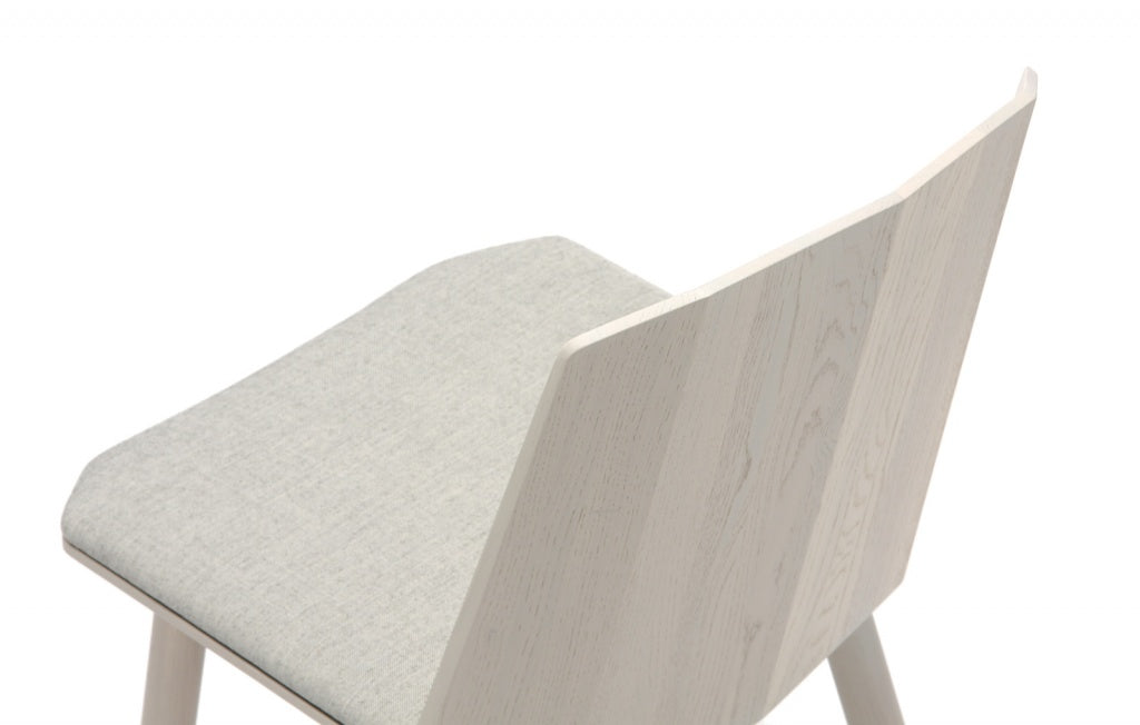 Karimoku New Standard Colour Wood Sidechair เก้าอี้ไม้โอ๊คดีไซน์กราฟิก ออกแบบโดย Scholten & Baijings