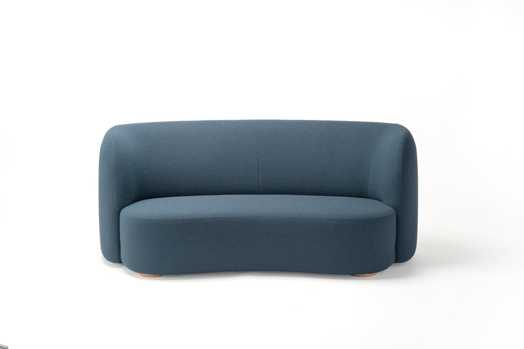 Karimoku New Standard Polar Sofa 2-Seater โซฟาเบาะบุผ้าฐานไม้โอ๊ค ออกแบบโดย Moritz Schlatter