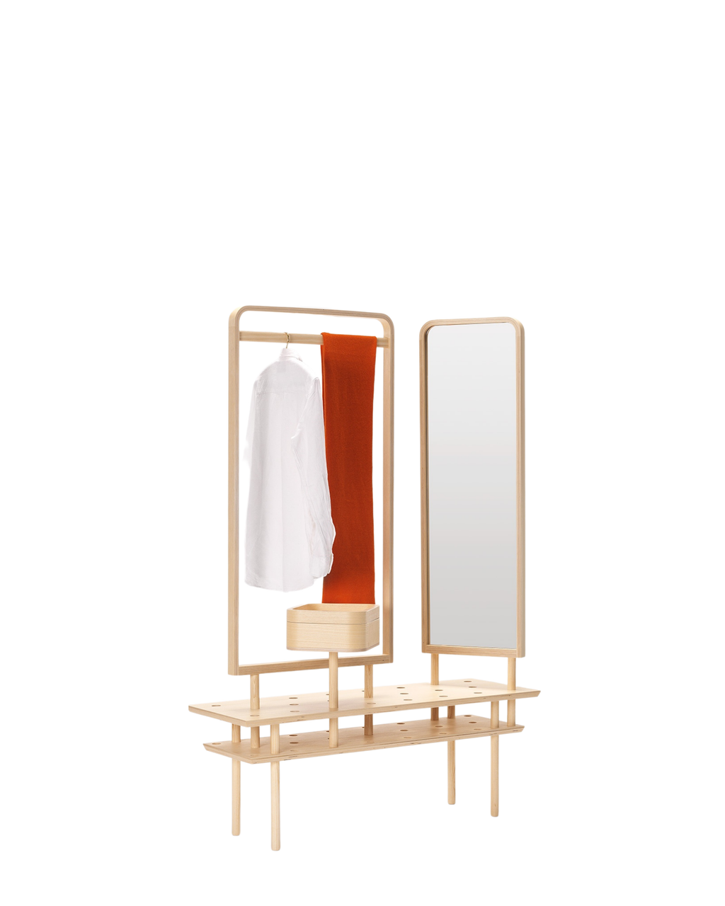 Zilio A&C Etta Wardrobe โครงสร้าง ash และ plywood พร้อมราวแขวนเสื้อ กล่องเก็บของ และกระจกบานใหญ่ ออกแบบโดย Dossofiorito