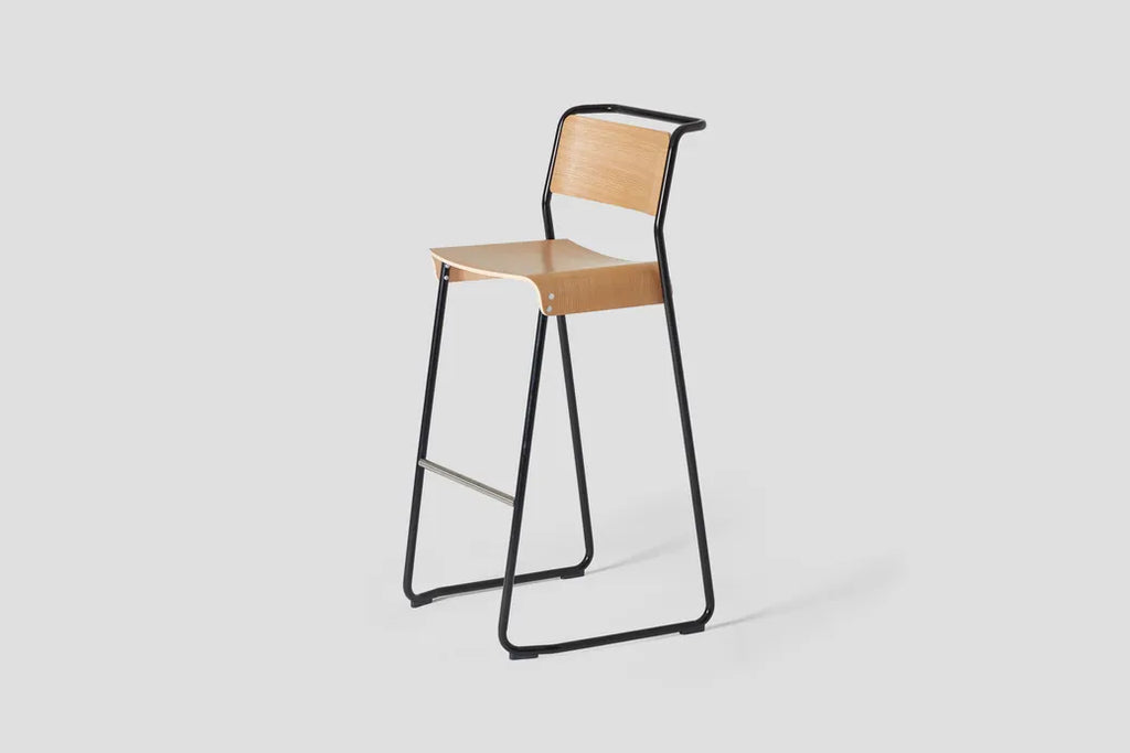 Very Good & Proper Canteen Utility Counter Stool สตูลโครงเหล็ก ที่นั่ง plywood แบบซ้อนเก็บได้ ออกแบบโดย Ed Carpenter และ André Klauser