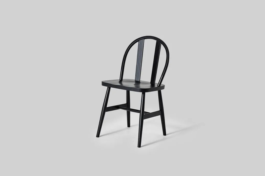 Very Good & Proper Bird Chair เก้าอี้ไม้ ash โครงสร้างแบบ Windsor ออกแบบโดย Michael Marriott