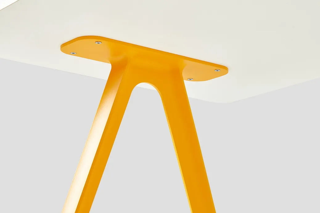 Very Good & Proper Canteen A-Frame Table โต๊ะทำงานขา aluminium ทรง A-frame หน้า linoleum หรือไม้ veneer ออกแบบโดย Team VG&P