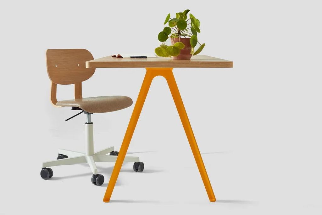 Very Good & Proper Canteen A-Frame Table โต๊ะทำงานขา aluminium ทรง A-frame หน้า linoleum หรือไม้ veneer ออกแบบโดย Team VG&P