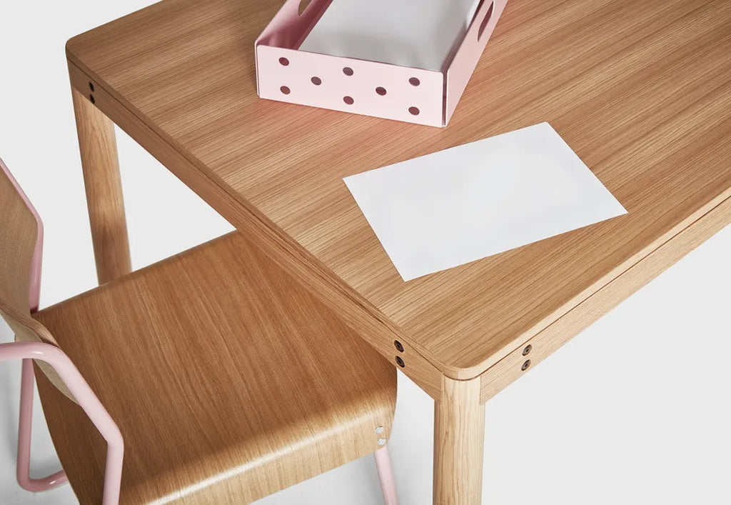 Very Good & Proper Wooden Dowel Table โต๊ะไม้ขา dowel โครง solid oak หรือ walnut ออกแบบโดย Ed Carpenter และ André Klauser