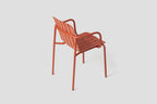 Very Good & Proper Latte Armchair เก้าอี้ outdoor มีที่วางแขน โครงเหล็ก ที่นั่ง biocomposite hemp และพลาสติกรีไซเคิล ออกแบบโดย AC/AL
