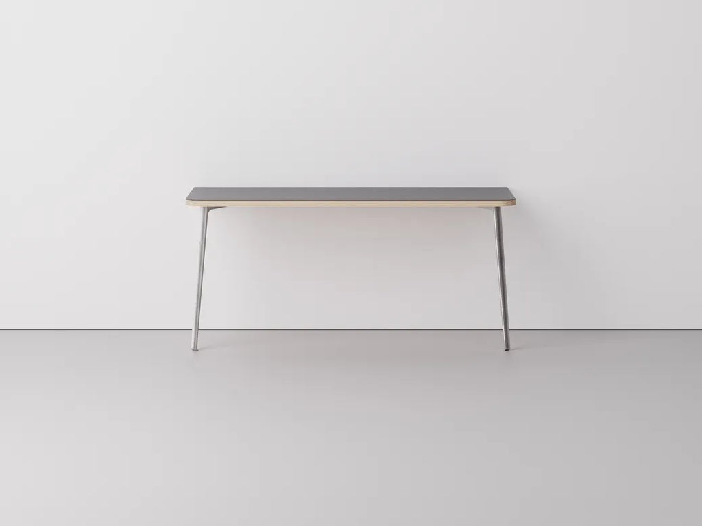 Very Good & Proper Canteen Console Table โต๊ะ console โครง aluminium หน้า linoleum หรือไม้ veneer ออกแบบโดย Ed Carpenter และ André Klauser