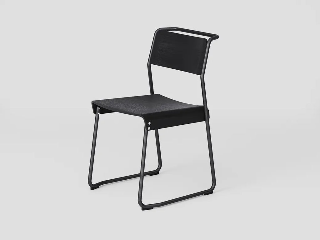 Very Good & Proper Canteen Utility Chair เก้าอี้โครงเหล็ก ที่นั่ง plywood แบบซ้อนเก็บได้ ออกแบบโดย Ed Carpenter และ André Klauser