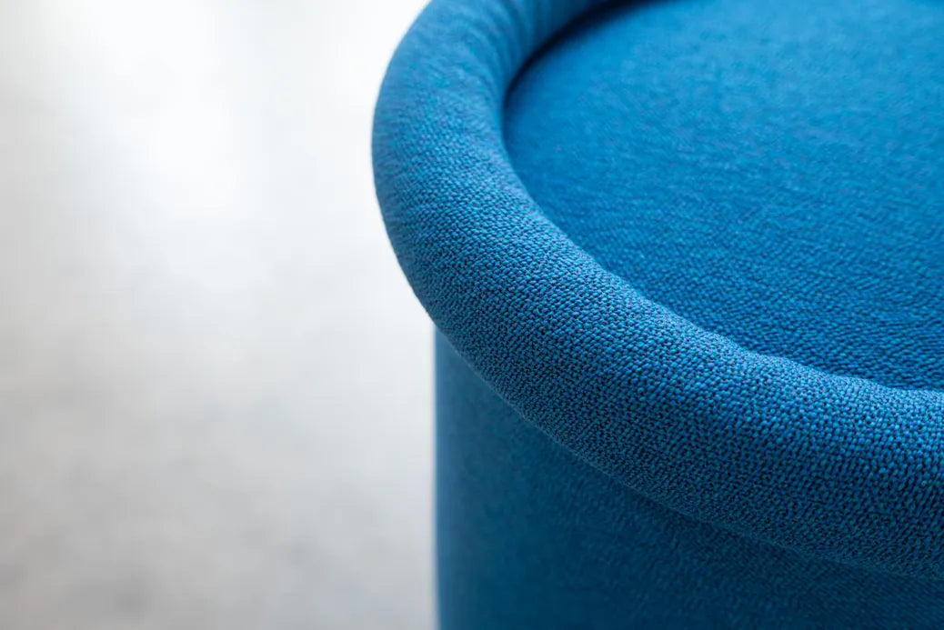 Very Good & Proper Hoop Stool สตูลบุผ้า มีห่วงจับสำหรับเคลื่อนย้าย ออกแบบโดย Athime de Crecy