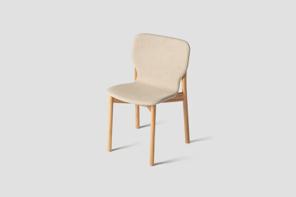 Very Good & Proper Pino Chair เก้าอี้ไม้โครง oak และที่นั่ง plywood ชิ้นเดียว ออกแบบโดย John Tree