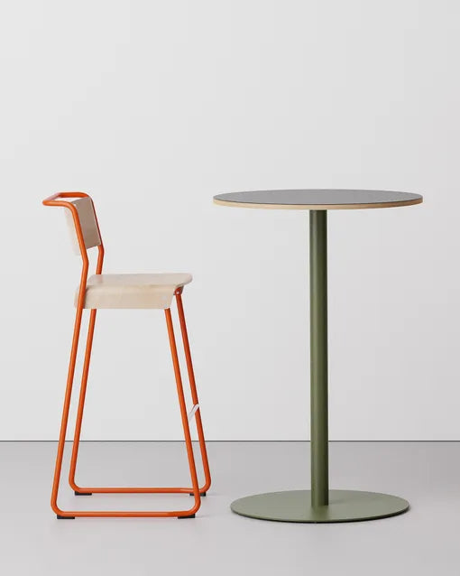 Very Good & Proper Dowel Pedestal Tables โต๊ะฐานกลางโครงเหล็ก หน้า linoleum หรือไม้ veneer ออกแบบโดย Team VG&P