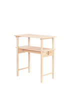 Made by Choice FEM Desk โต๊ะทำงานไม้ ash แบบ multifunctional สำหรับ sitting และ standing use ออกแบบโดย Fyra