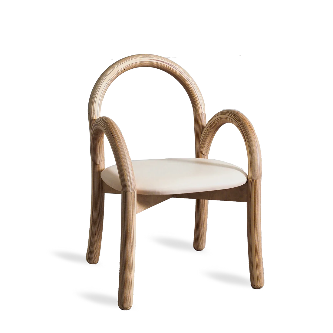 Made by Choice GOMA Armchair เก้าอี้ armchair birch plywood รูปทรง solid และ curved geometry ออกแบบโดย Thomas Sandell