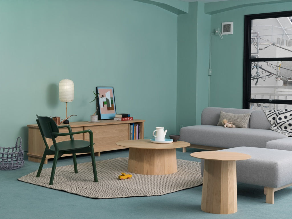 Karimoku New Standard Colour Wood Plain XL โต๊ะไม้เกาลัดทรง polygonal ดีไซน์โดย Scholten & Baijings