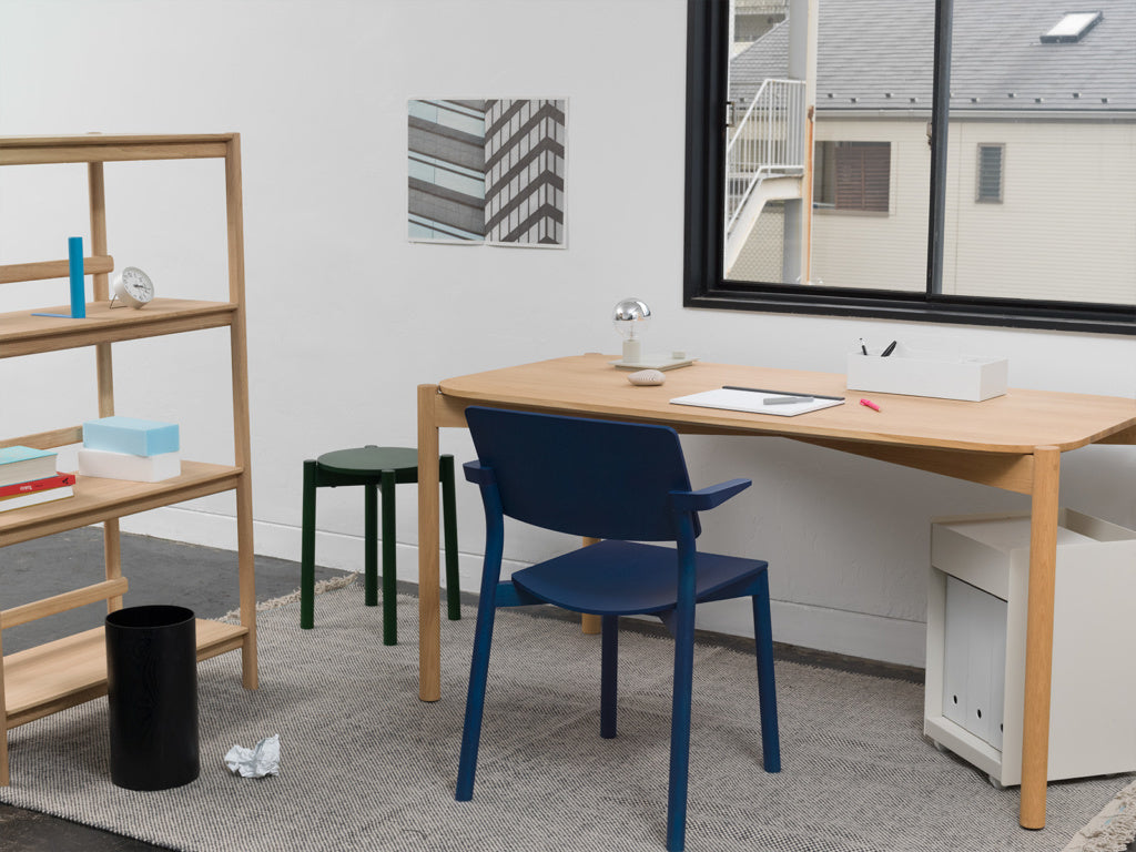 Karimoku New Standard Castor Table 150 โต๊ะไม้โอ๊คทรงสี่เหลี่ยมดีไซน์เรียบ