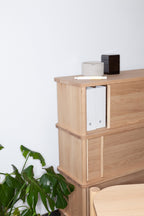Karimoku New Standard Prop Highboard ตู้เก็บของไม้โอ๊คดีไซน์มินิมอล ออกแบบโดย BIG-GAME
