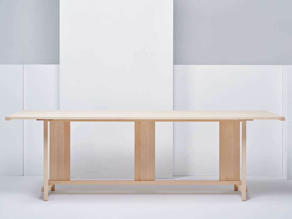Mattiazzi MC10 CLERICI Table โต๊ะไม้ ash ขนาดใหญ่ ดีไซน์เรียบสงบ ออกแบบโดย Konstantin Grcic