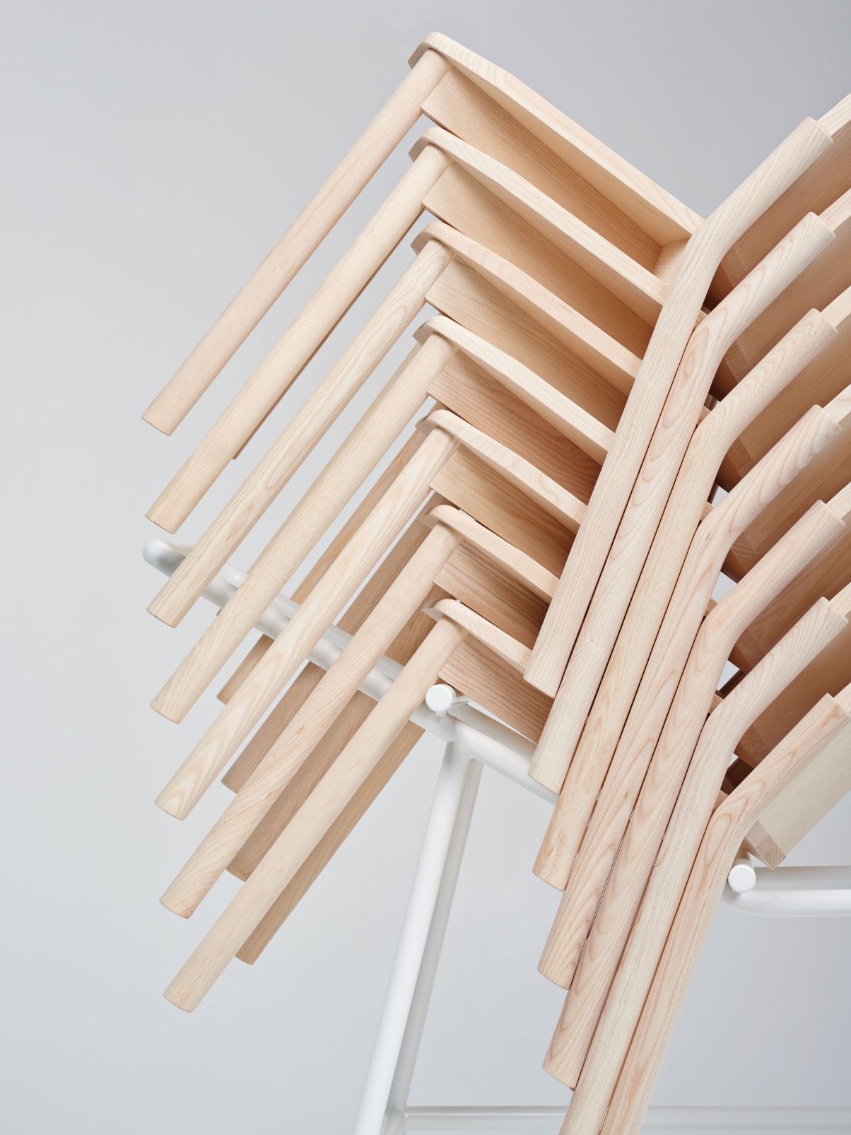Mattiazzi MC12 TRONCO Chair เก้าอี้โครงไม้ ash แบบ stackable สำหรับพื้นที่ภายในร่วมสมัย