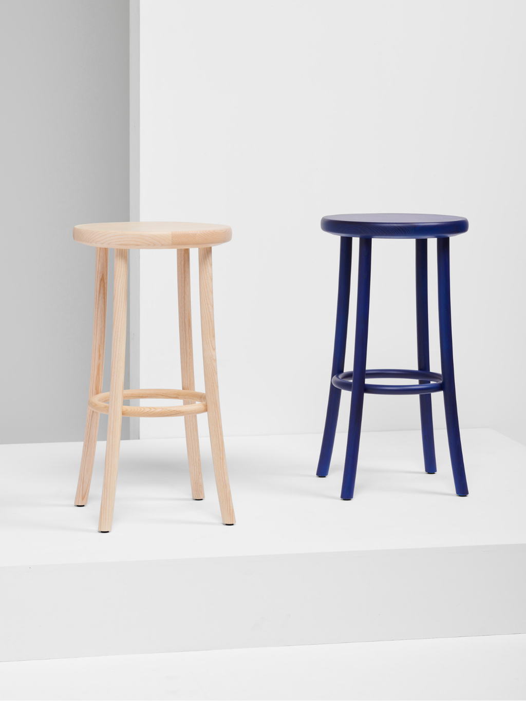 Mattiazzi MC18 ZAMPA Counter / Bar Stool สตูลโครงไม้ ash สำหรับเคาน์เตอร์และบาร์ร่วมสมัย