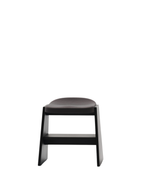 Mattiazzi MC19 FRONDA Stool สตูลโครงไม้ pine พร้อม shelf ใต้ที่นั่งและ steel seat สำหรับพื้นที่ภายในร่วมสมัย